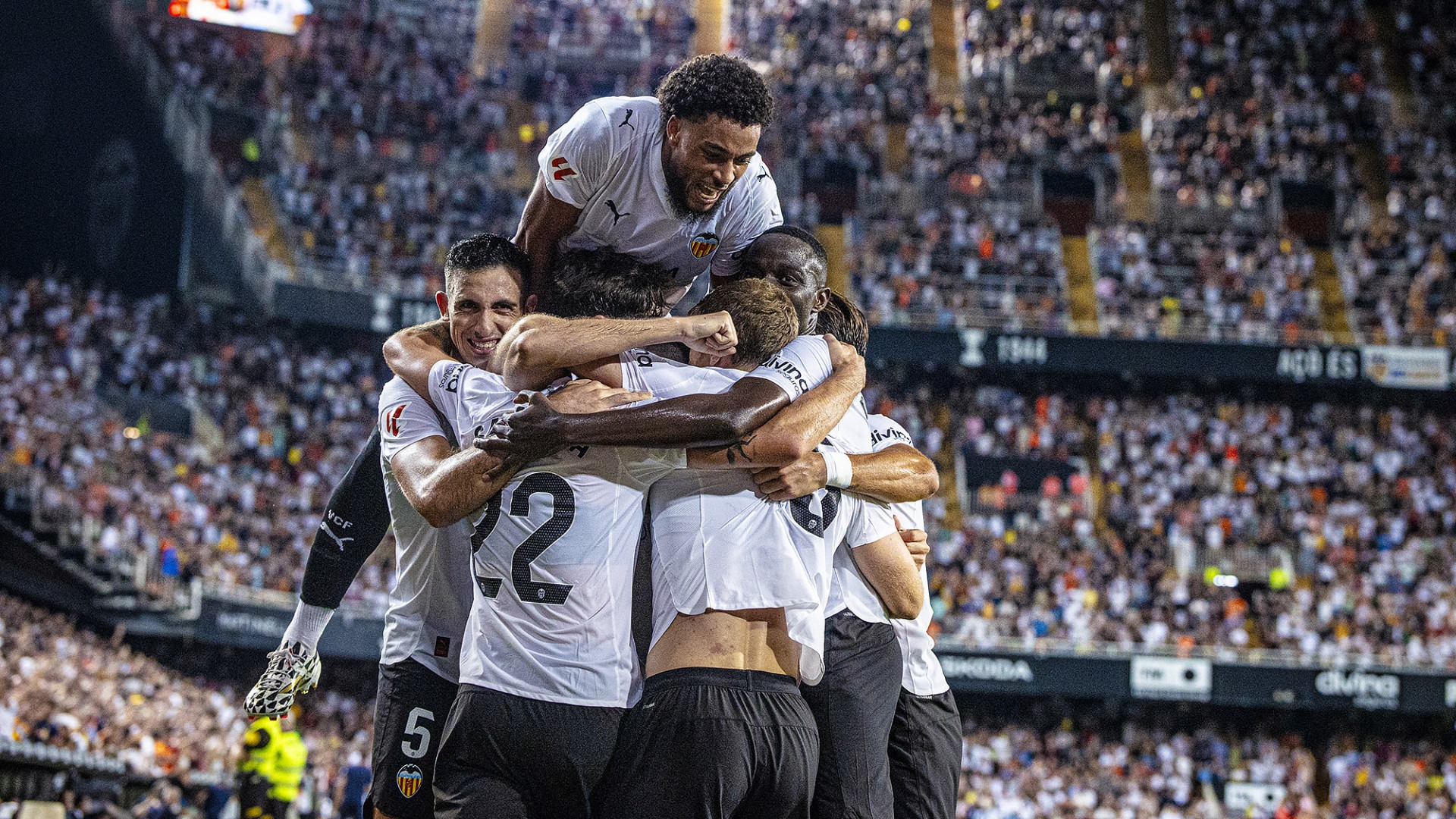 Nhận định soi kèo Burgos vs Valencia lúc 03h00 ngày 16/1/2026